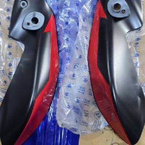 زوج كفرات جانبية على وجه اللايت بولسر 200 لون احمر مع اسود